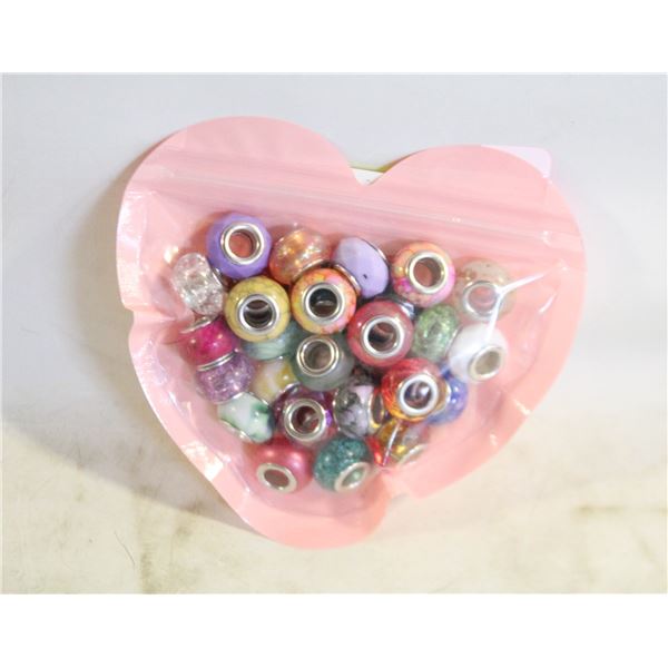 NEW 30PCS MUTILCOLOUR CHARM BRACELET