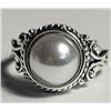 Image 1 : 15) SILVER TONE SIZE 7.25 RING WITH
