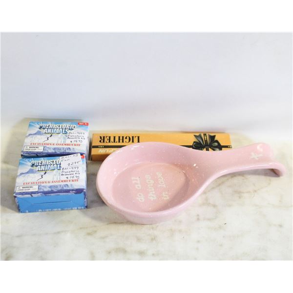 ELECTRIC LIGHTER, PINK SPOON REST,
