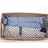 Image 1 : 2 NAUTICA DESIGNER NECK TIES