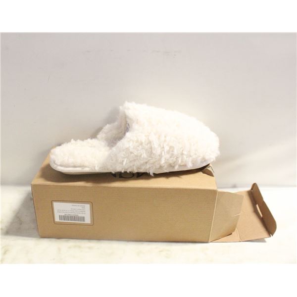 SNUGLEAVES WOMENS FUZZY CURLY FAUX FUR