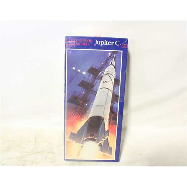 1:48 JUPITER ROCKET MODEL W BOX