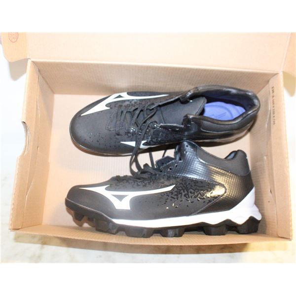 NEW MIZUNO BASEBALL WAVE SIZE 8