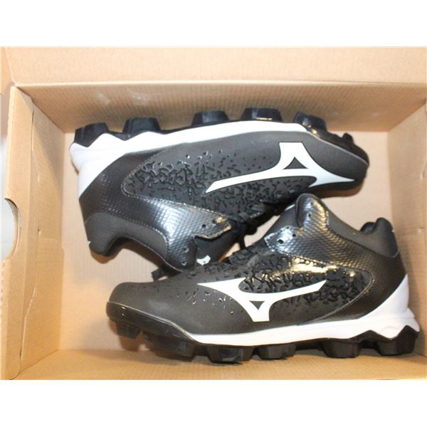 NEW MIZUNO BASEBALL WAVE SIZE 7