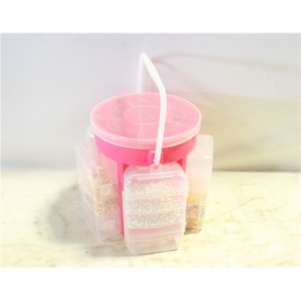 WE R MEMORY KEEPERS CRAFT CADDY WITH