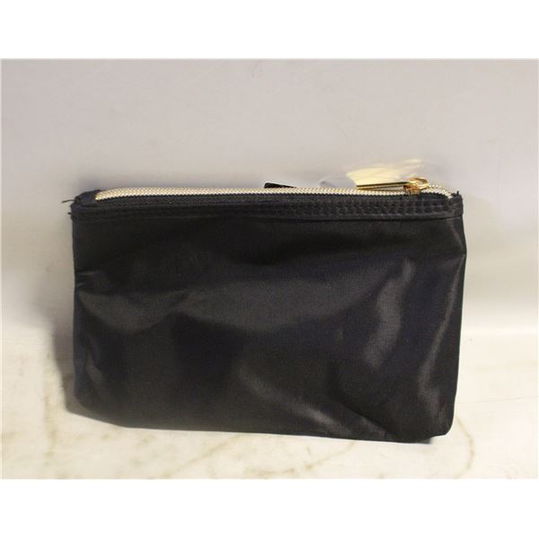 NEW WOMENS BEAUTY BLACK QUO BAG