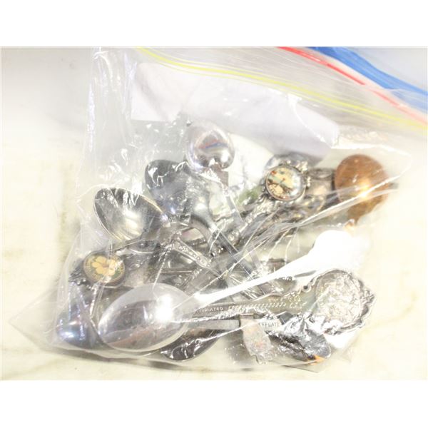 LOT OF 15 COLLECTIBLE SPOONS