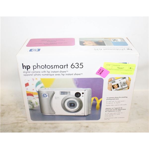 HP PHOTOSMART 635 CAMERA W BOX