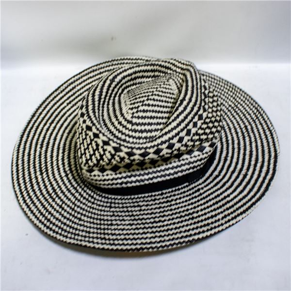 BANANA REPUBLIC WOMENS WOVEN SUN HAT BLACK & WHITE