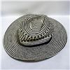 Image 1 : BANANA REPUBLIC WOMENS WOVEN SUN HAT BLACK & WHITE