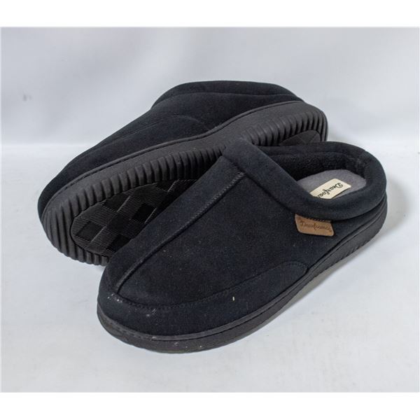 DEARFOAM MENS SLIPPERS BLACK SIZE 7-8