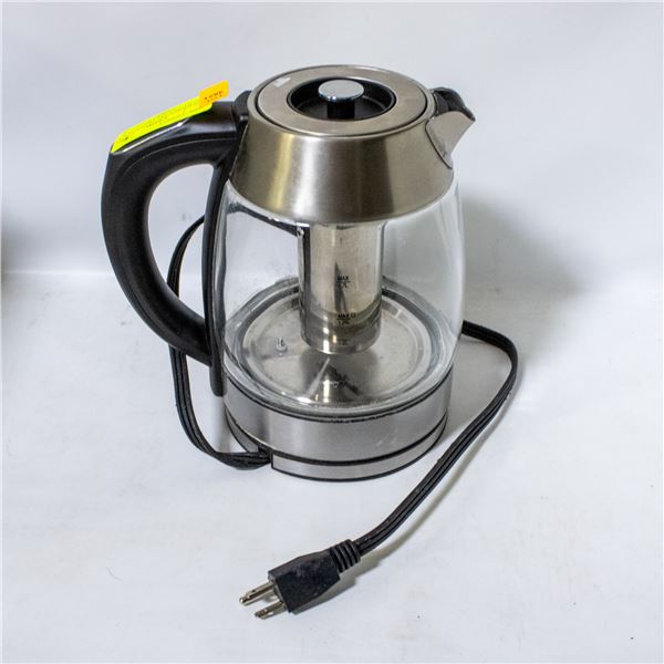 SALTON ELECTRIC DIGITAL GLASS KETTLE 1.7L CAPACITY