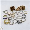 Image 1 : LOT OF ASSORTED RINGS VARIOUS