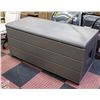 Image 1 : PATIO STORAGE BOX 28.5"X28"X62"(MISSING 1 BRACKET)