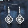 Image 1 : 2 CT GRA CERTIFIED CLOVER STYLE ROUND BRILLIANT