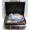 Image 1 : BLACKSTONE ORIGINAL TABLETOP GRIDDLE WITH HOOD SET