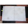 Image 1 : TOWN & COUNTRY NON SLIP BATH MAT WHITE - 24 X 36"