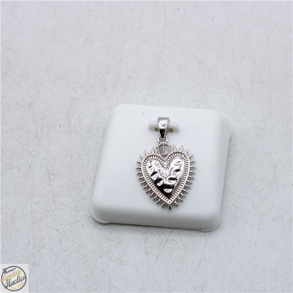 NEW SILVER PLATED HEART PENDANT