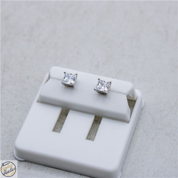NEW SILVER PLATED SQUARE STUD EARRINGS