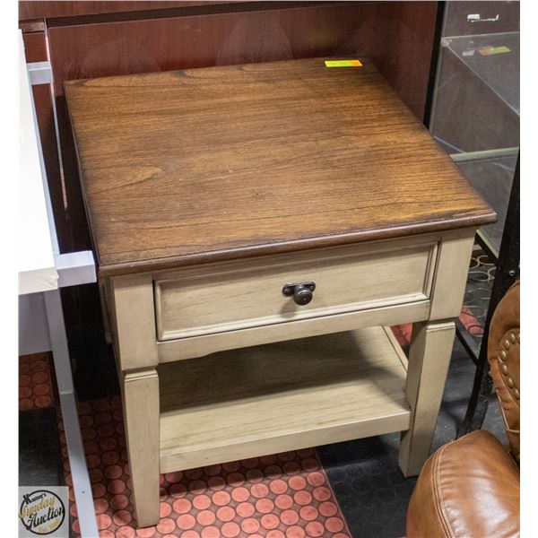 WOODEN END TABLE 24.5"X24"X24" W/DRAWER