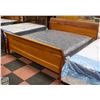 Image 1 : KING SIZE SOLID CHERRY WOOD SLEIGH BED FRAME