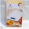 Image 1 : PC KITCHEN SCALE WITH DIGITAL DISPLAY