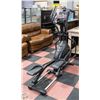 Image 1 : SOLE E20 ELLIPTICAL TRAINER FEATURING MAGNETIC