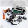 Image 1 : NINTENDO, ZAPPER, 2 CONTROLLERS AND