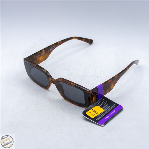 PAIR OF FOSTER GRANT SUNGLASSES