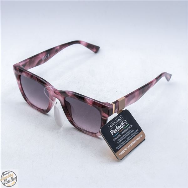 PAIR OF FOSTER GRANT SUNGLASSES