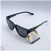 Image 1 : PAIR OF FOSTER GRANT SUNGLASSES