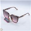 Image 1 : PAIR OF FOSTER GRANT SUNGLASSES