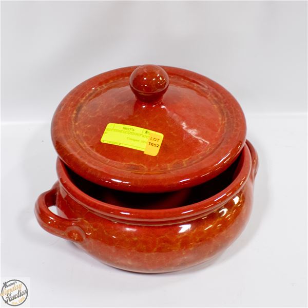 MADE IN ITALY STONE GLAZED POT 9" DIAMETER + LID