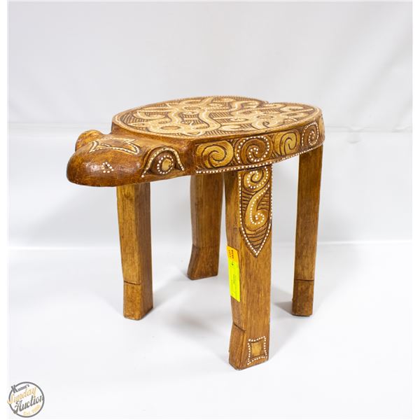 WOODEN FROG CHAIR H-12.25" W-10" L-16"