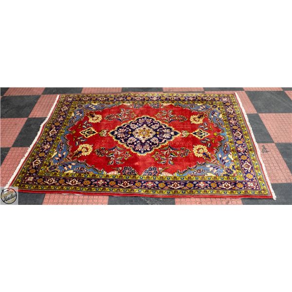WOOL AREA RUG 6FT 8" X 5FT