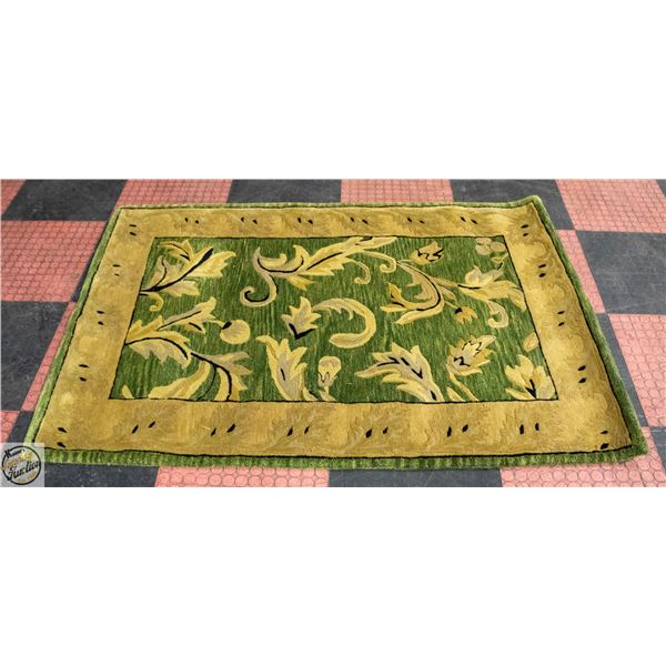 WOOL AREA RUG 6FT X 4FT 2"