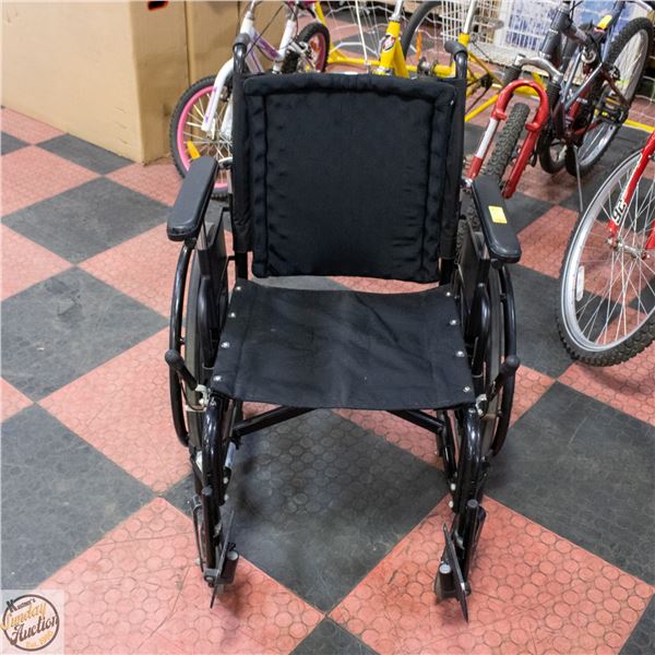 BREEZY 600 WHEELCHAIR - BLACK, SEAT WIDTH