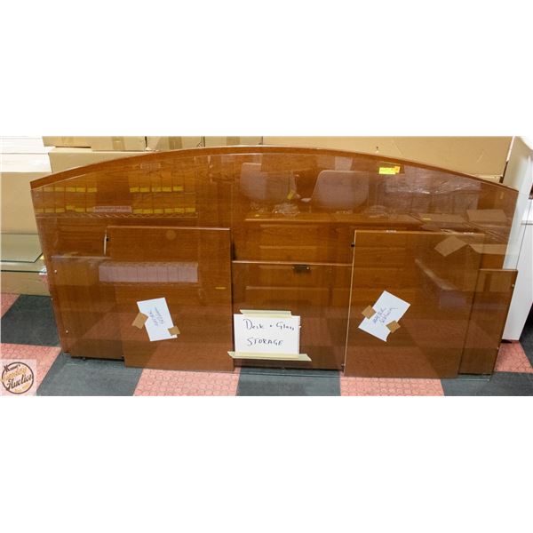 JUDGES DESK UNASSEMBLED