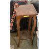 Image 1 : 2 TIER PLANT STAND H-28.5" W-12" L-12"