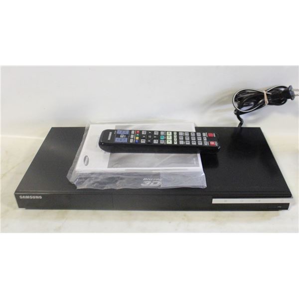 SAMSUNG 3D BLUE RAY PLAYER WITH REMOTE