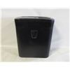 Image 1 : STAPLES PAPER SHREDDER