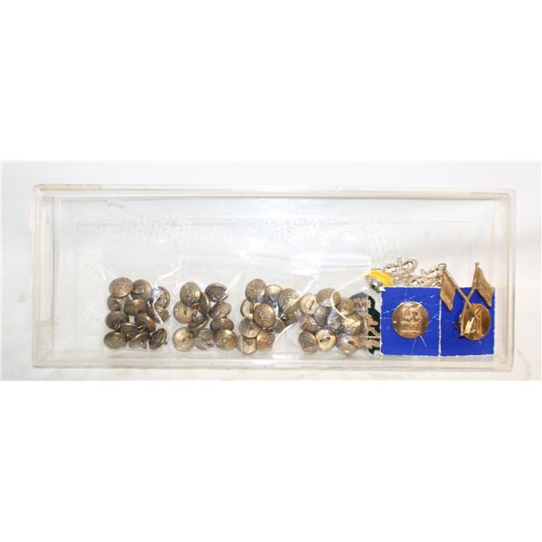 WWII BRASS BUTTONS AND OTHER INSIGNIA
