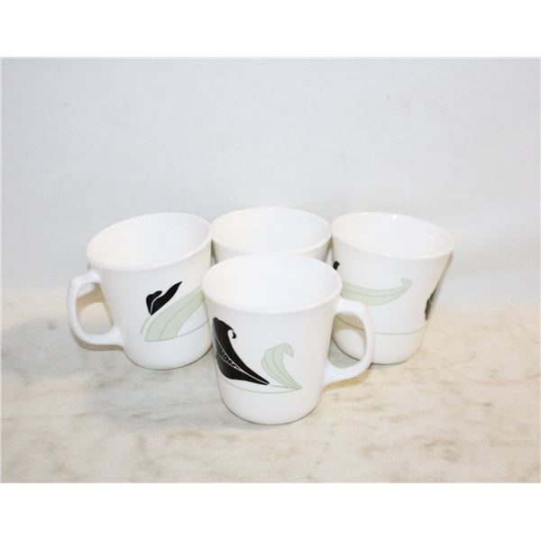 VINTAGE SET OF 4 MUGS CORELLE