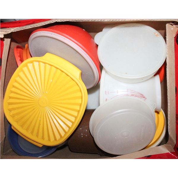 VINTAGE TUPPERWARE AND LIDS ASSORTED