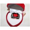 Image 1 : NEW WOMEN'S RING - SIZE9