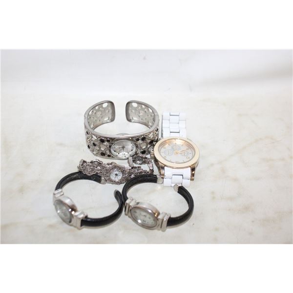 BAG OF WATCHES NEED BATTERIES