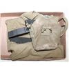 Image 1 : VINTAGE MILITARY CANTEEN CASE & MILITARY
