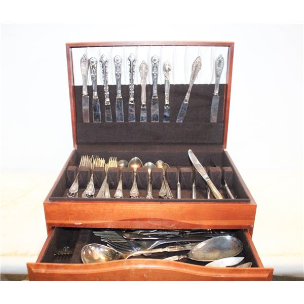VINTAGE 72-PIECES SILVERWARE & 2-DRAWER