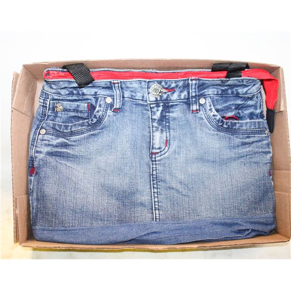 BLUE JEAN PURSE, TOP ZIPPER, BACK