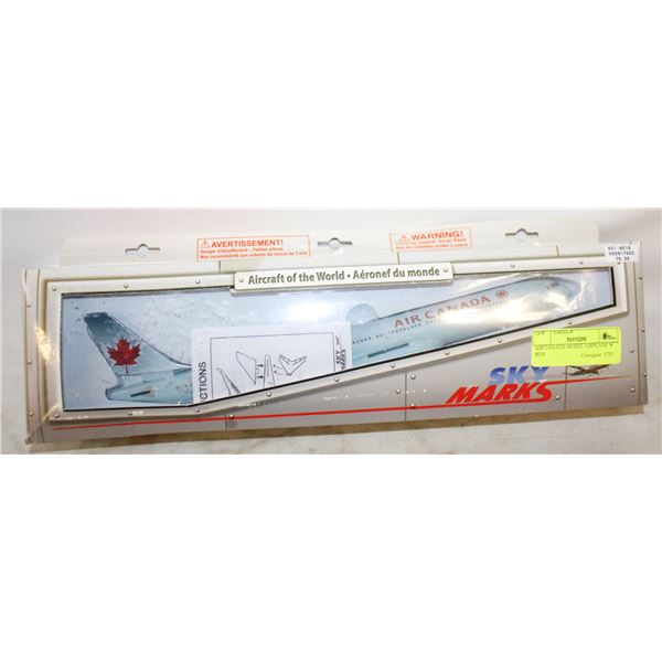 AIR CANADA MODEL AIRPLANE W BOX